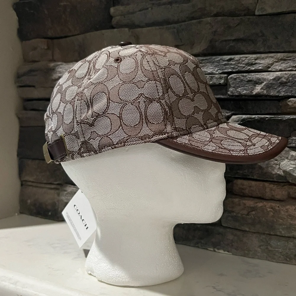 Coach Cap 🧢 - Picture 2 of 16